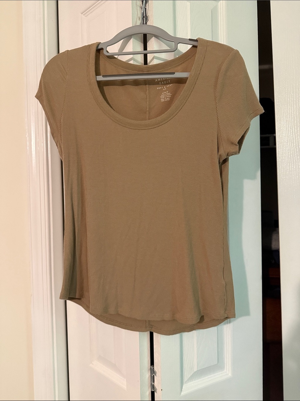 American Eagle Outfitters Ribbed Scoop Neck Short Sleeve Top - Beige/Tan